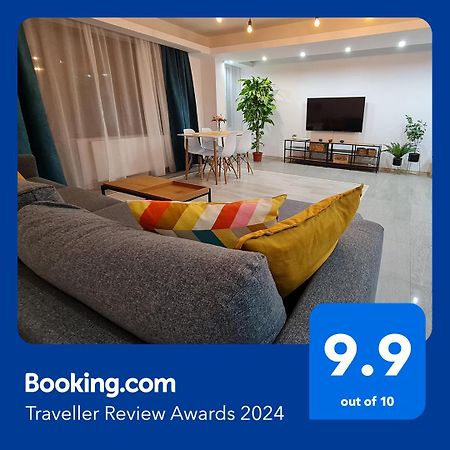 Zander Home Apartment บุชเตนี ภายนอก รูปภาพ